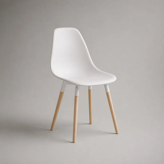 Sedia da pranzo bianca in plastica con gambe in legno, 46 × 52 × 82 cm